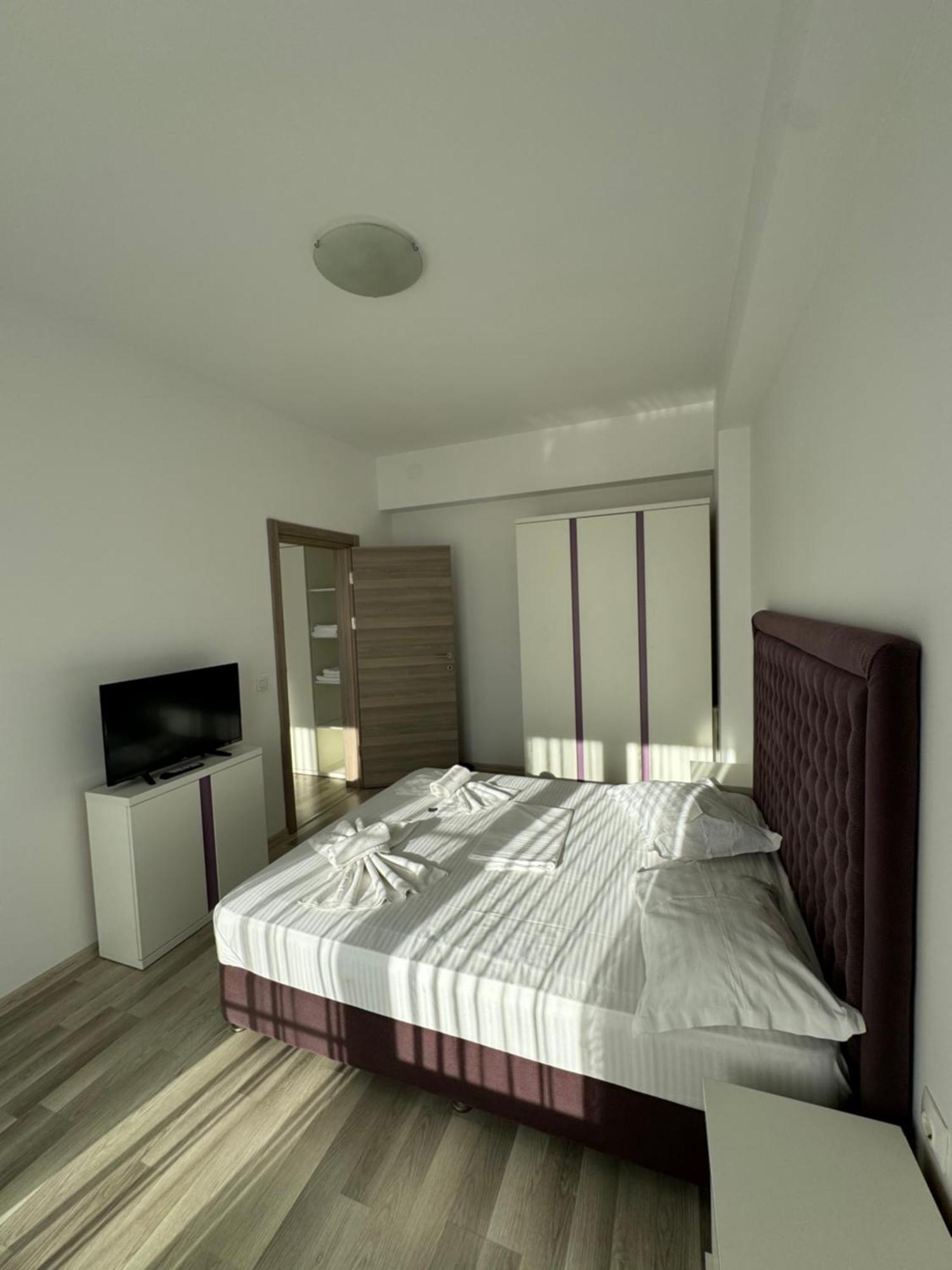 Tanya Apartments Summerland Mamaia Εξωτερικό φωτογραφία