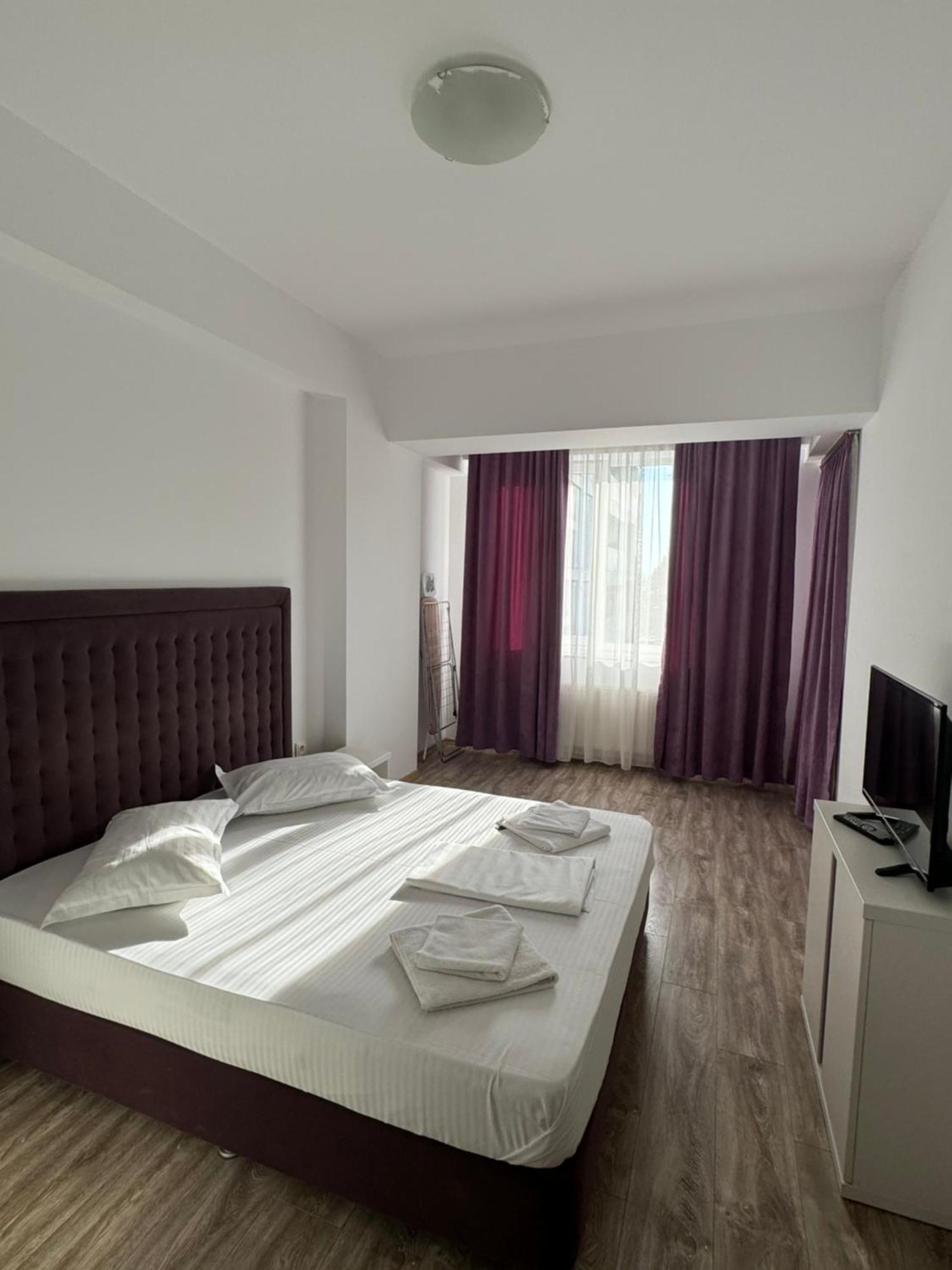 Tanya Apartments Summerland Mamaia Εξωτερικό φωτογραφία